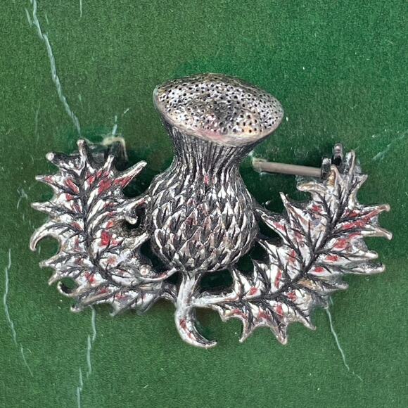 Scottish Thistle Brooch Pin Outlander Celtic Scotland Silver Tone - Picture 2 of 6